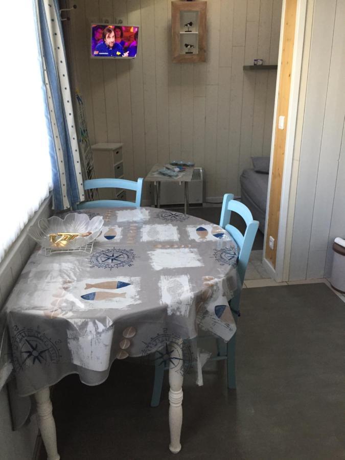 Petite Maison Dans Le Jardin 아르장르 외부 사진